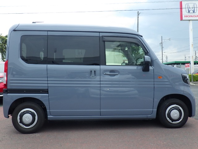 Honda N-VAN 8