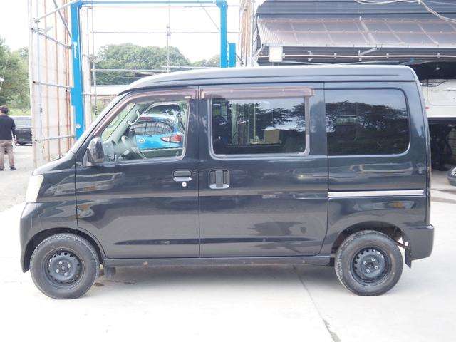Daihatsu Hijet Cargo 7