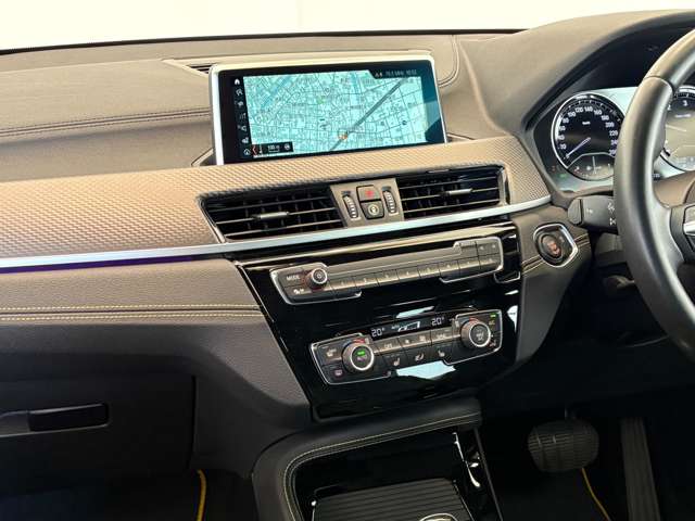 BMW X2 6