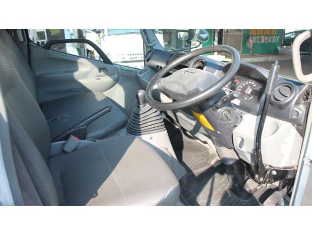 Hino Dutro 11