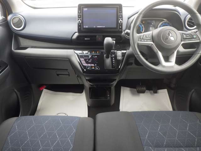 Mitsubishi eK X 3