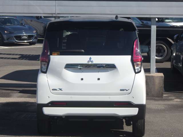 Mitsubishi eK X EV 11