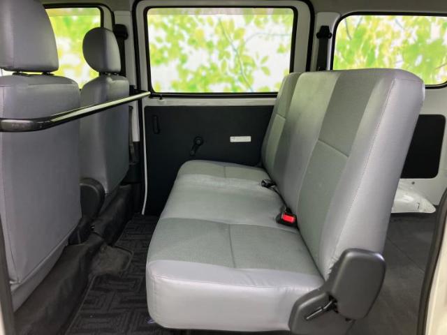 Toyota Town Ace Van 8
