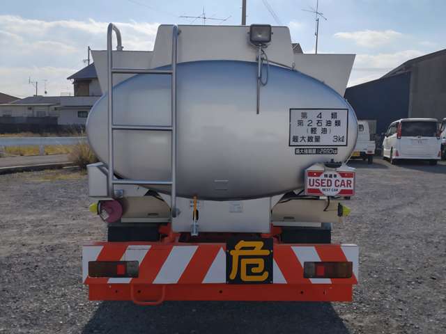 Hino Dutro 10