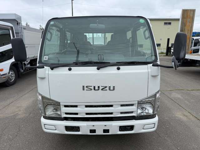 Isuzu Elf 3