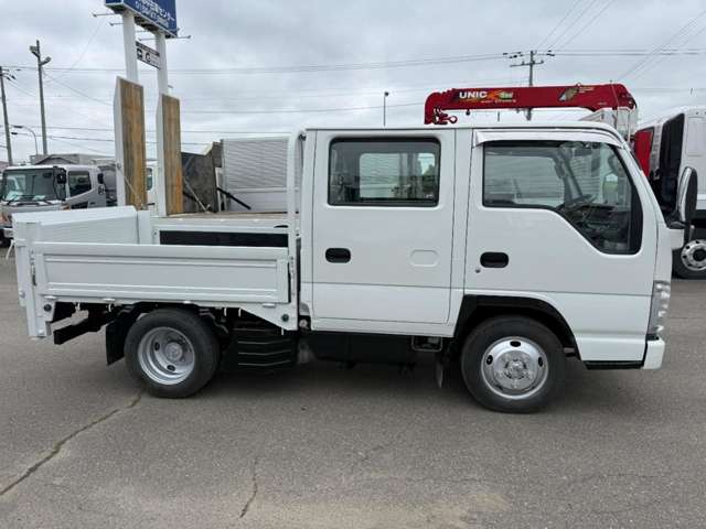 Isuzu Elf 9