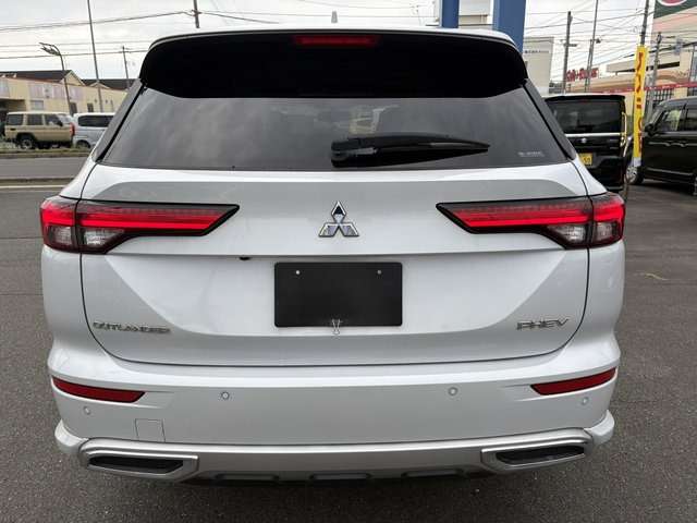 Mitsubishi Outlander 6