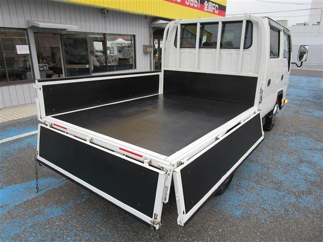 Isuzu Elf 7