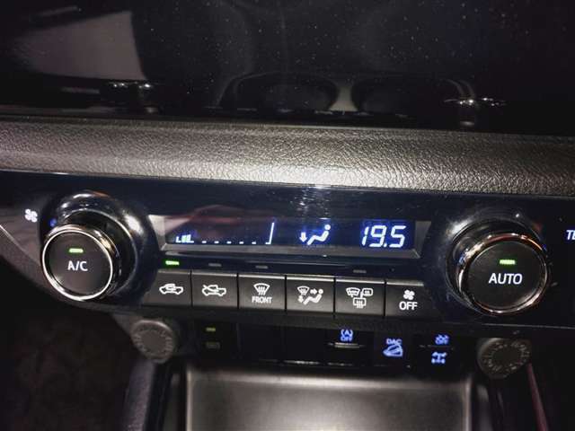 Toyota Hilux 12