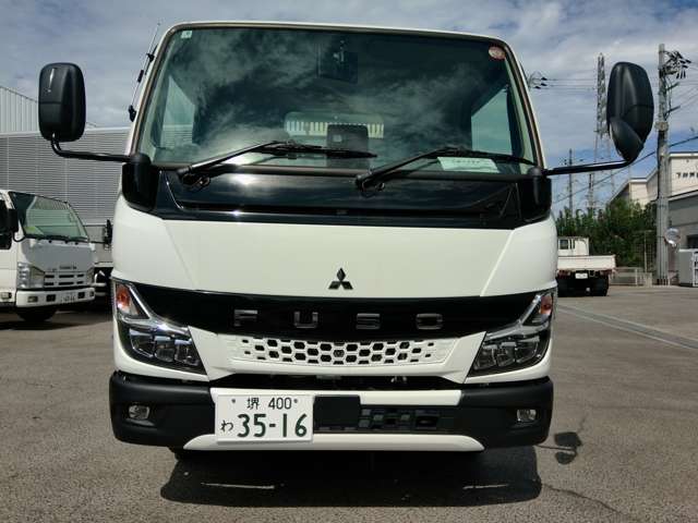 Mitsubishi Fuso Canter 2