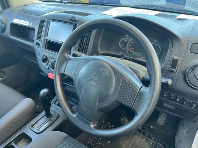 Mitsubishi ランサーカーゴ 3