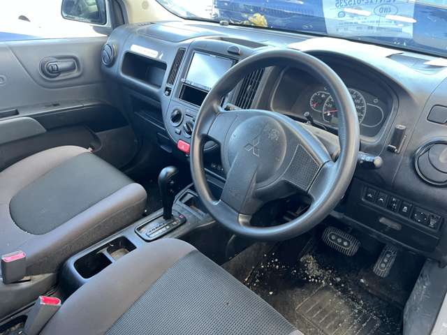 Mitsubishi ランサーカーゴ 7