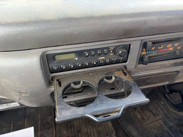 Isuzu Elf 9