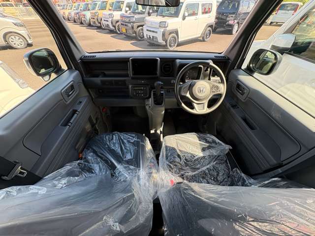 Honda N-VAN 12