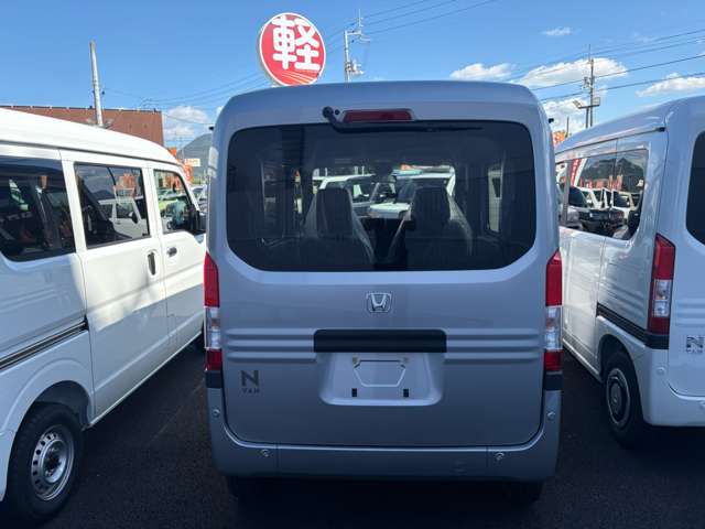 Honda N-VAN 10
