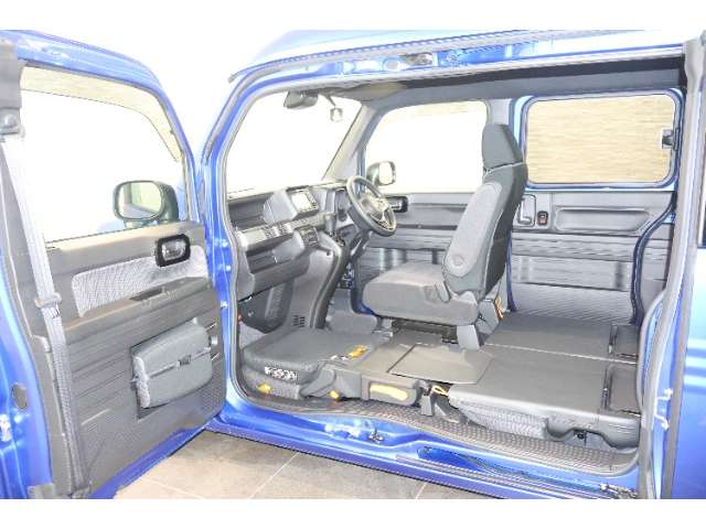 Honda N-VAN 4