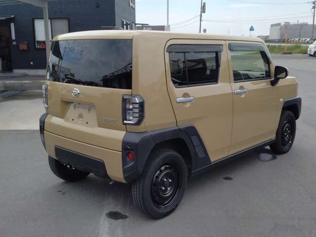 Daihatsu Taft 8