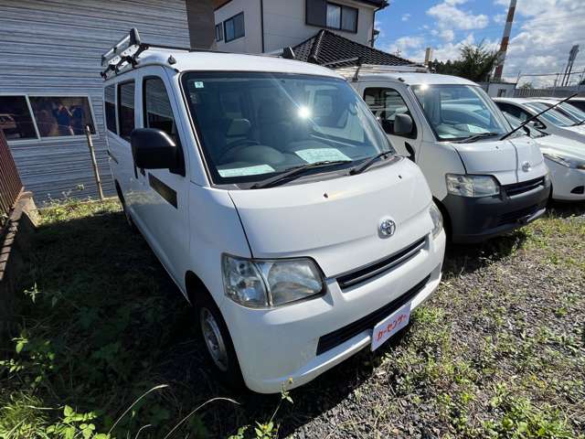 Toyota Light Ace Van 2