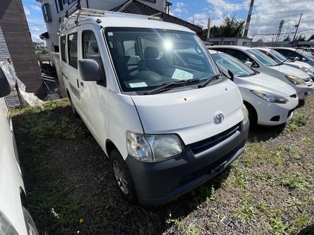 Toyota Light Ace Van 2
