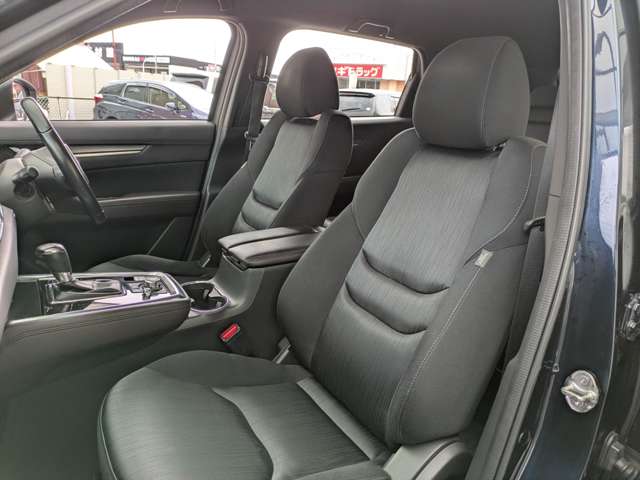 Mazda CX-8 10
