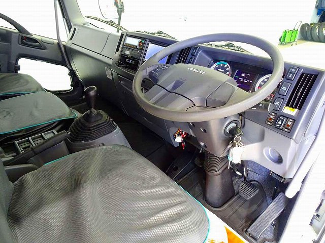 Isuzu Forward 4