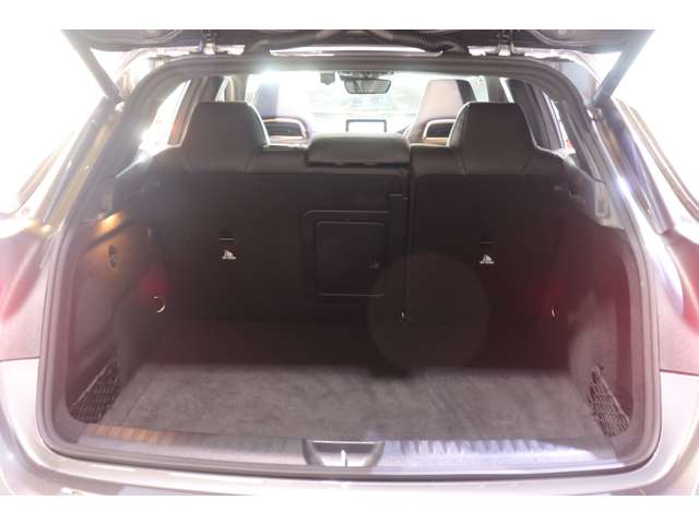 Mercedes-Benz GLA-Class 10