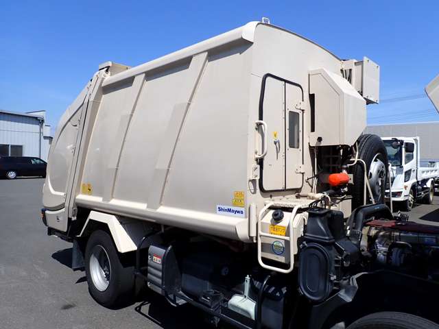 Hino Dutro 11