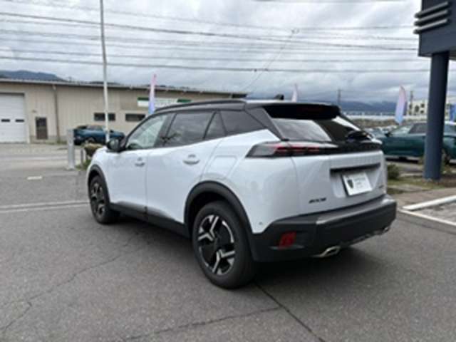 Peugeot SUV 2008 7