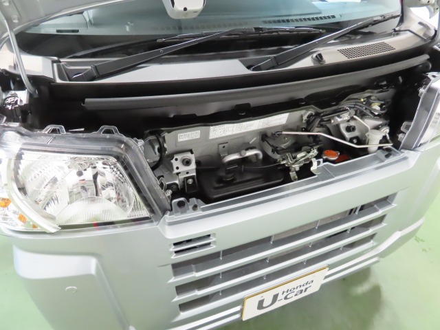 Daihatsu Hijet Cargo 12