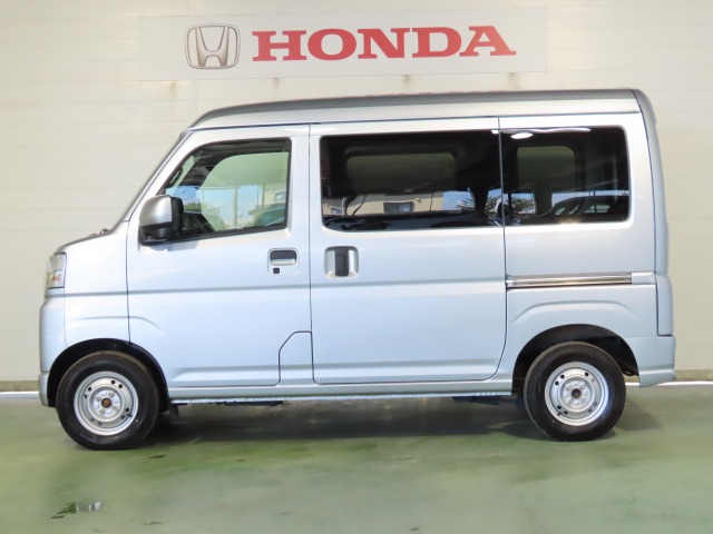 Daihatsu Hijet Cargo 7