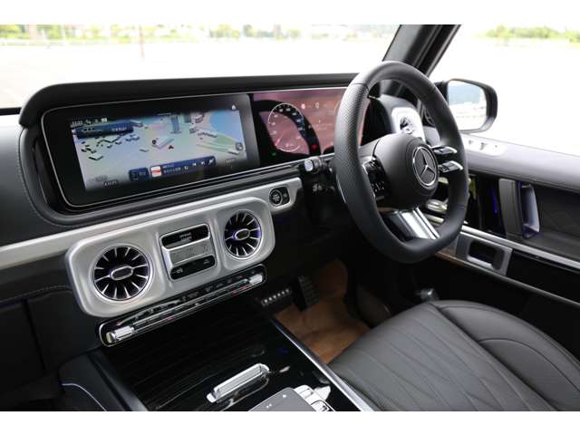 Mercedes-Benz G-Class 12