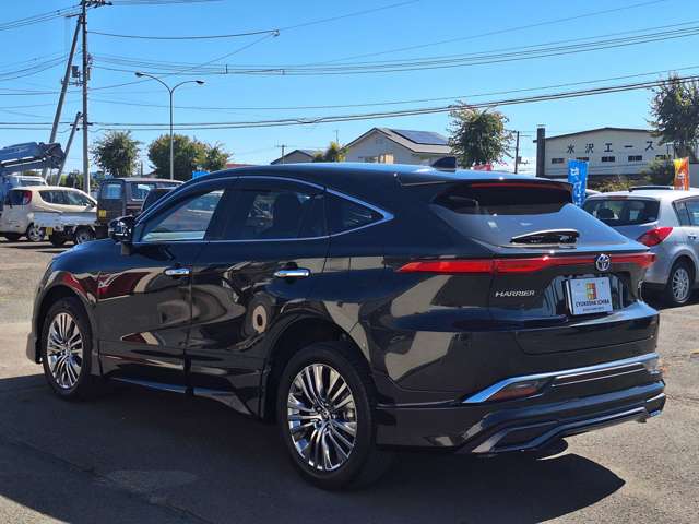 Toyota Harrier 2