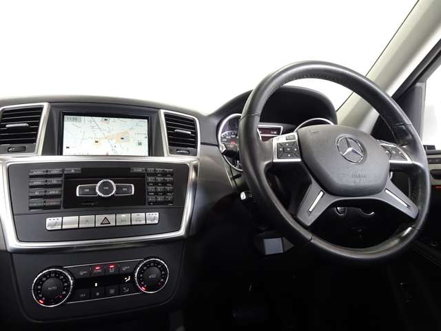 Mercedes-Benz MClass 6
