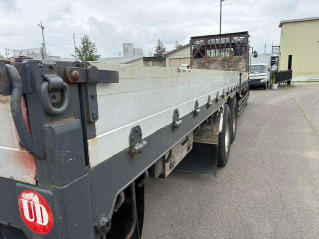 UD Trucks Quon 11
