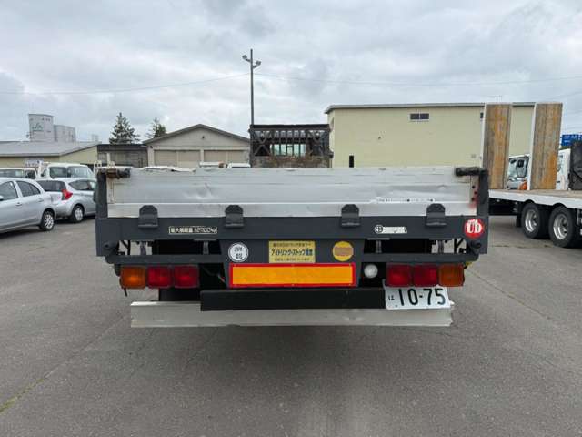 UD Trucks Quon 7