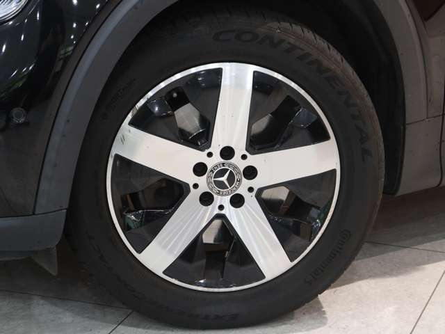Mercedes-Benz GLB 11