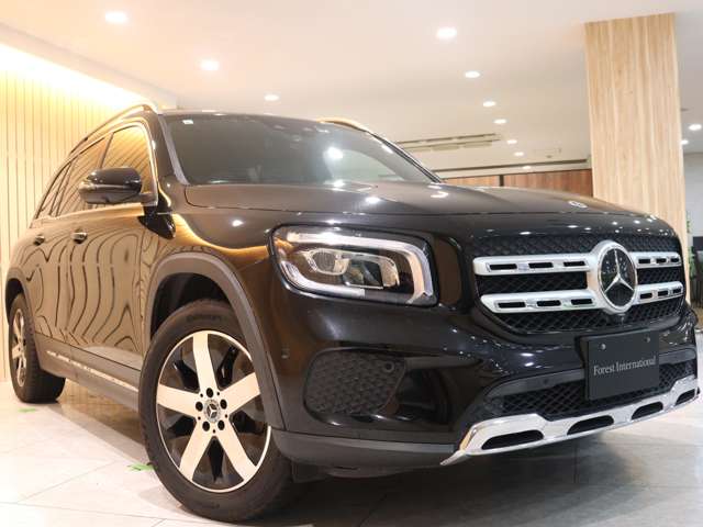 Mercedes-Benz GLB 8
