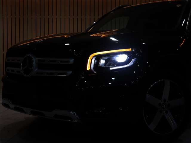 Mercedes-Benz GLB 10