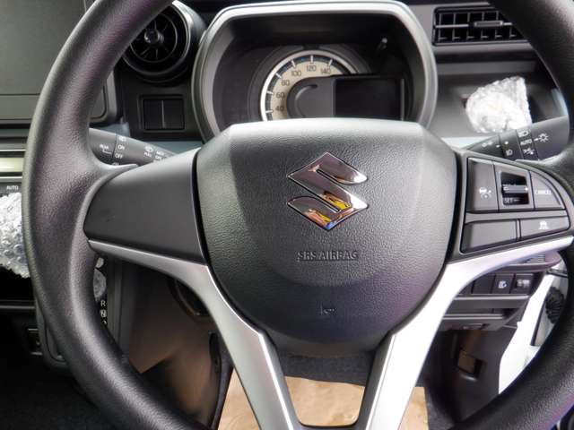 Suzuki Spacia Base 11