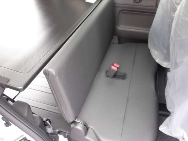 Suzuki Spacia Base 9