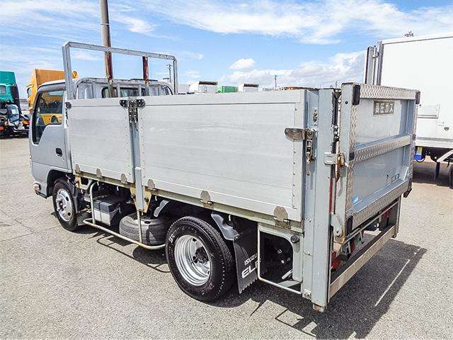 Isuzu Elf 5