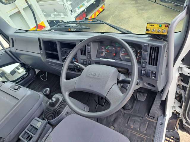Isuzu Forward 12
