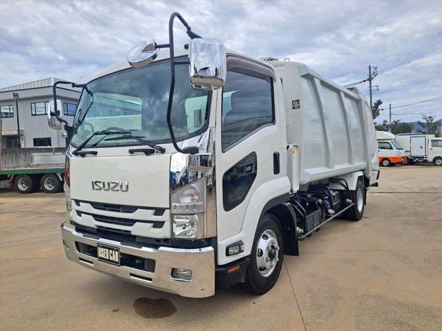 Isuzu Forward 3