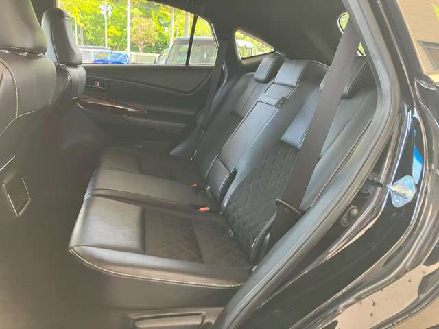 Toyota Harrier 8