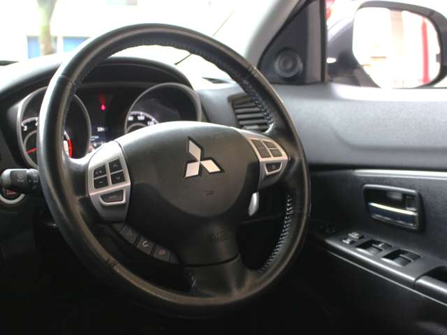 Mitsubishi RVR 12