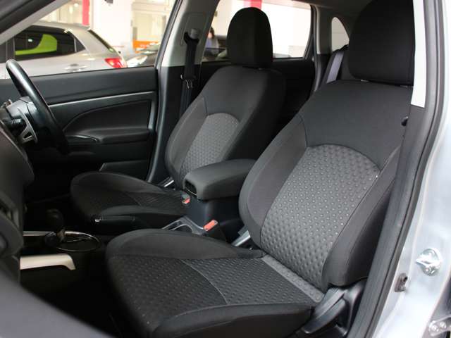 Mitsubishi RVR 6