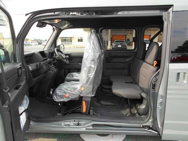Honda N-VAN 11