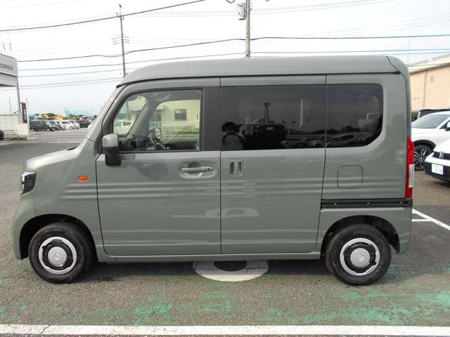 Honda N-VAN 8