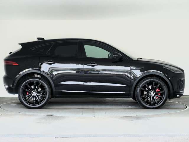 Jaguar E-Pace 7