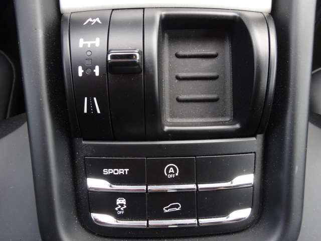 Porsche Cayenne 12